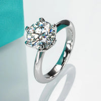 <tc>Verlobungsring – Eleganter Moissanit-Glanz</tc>